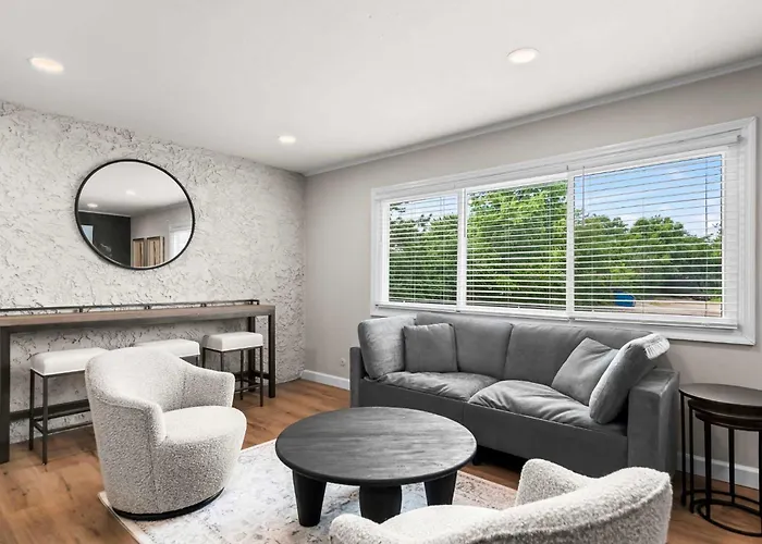 Apartamento Newly Renovated Unit In Spfld #203