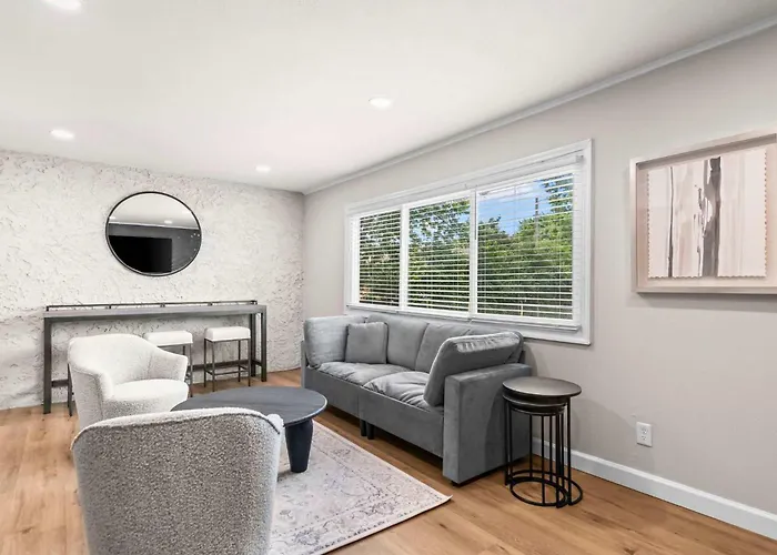 Apartamento Newly Renovated Unit In Spfld #203